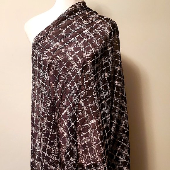 CALVIN KLEIN Black & White Plaid Wrap Scarf Cruise Travel Beach Flowy Soft Check - Picture 2 of 8